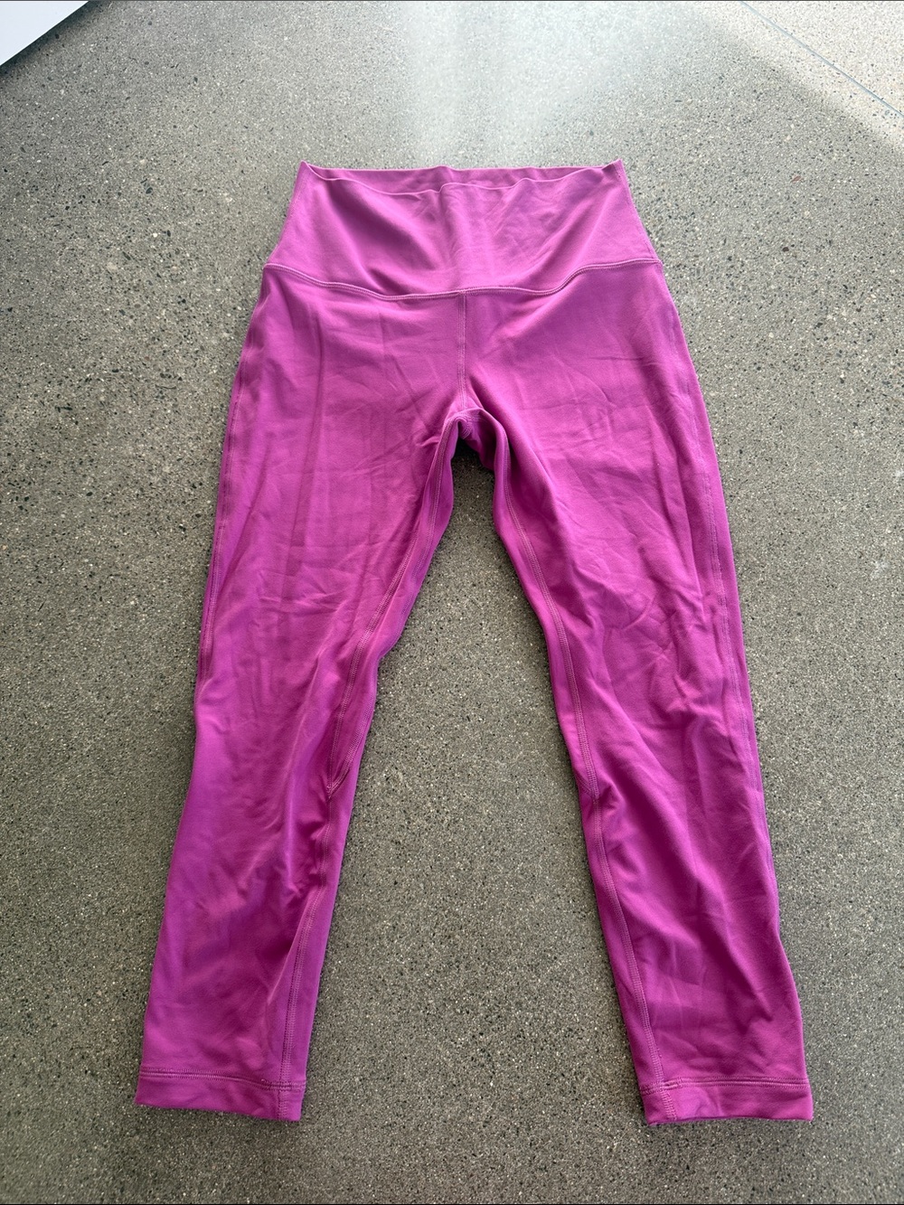 lululemon athletica High-Rise Magenta Leggings Capri Length
